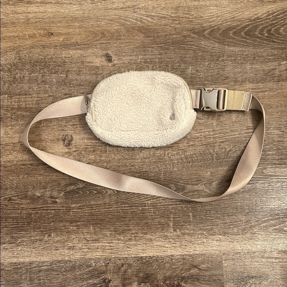 Lululemon Athletica Beige Sherpa Belt Bag